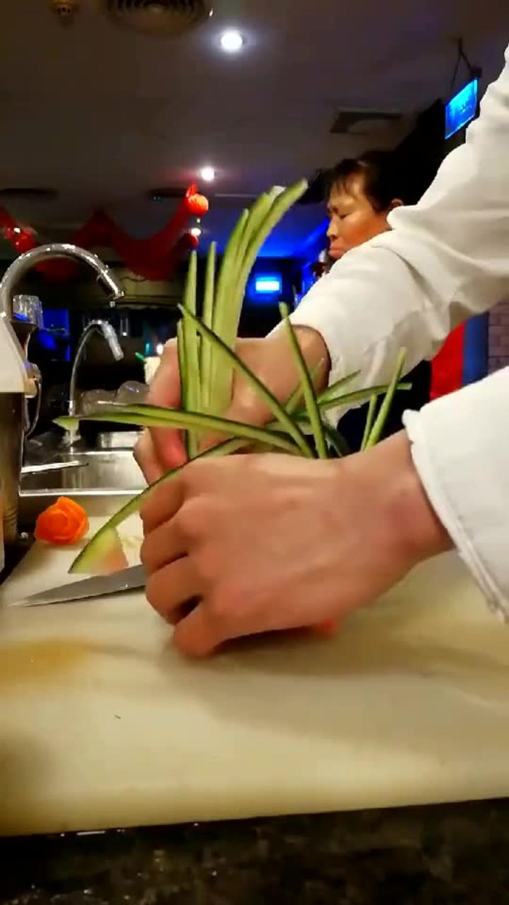 酒吧ktv果盘西瓜切花教学