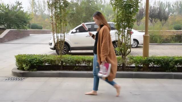 健康赤脚行-小涵赤脚上街