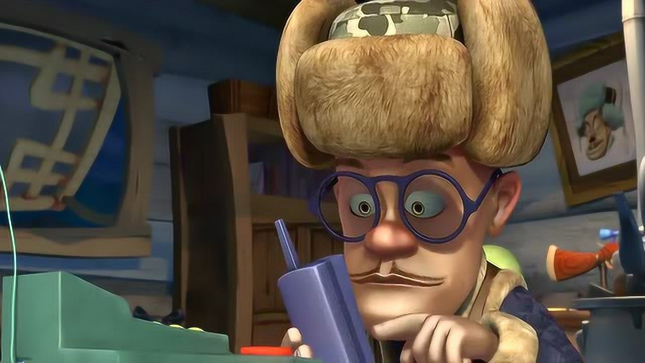 熊出没第一次发现光头强竟然老花眼写东西还要戴眼镜