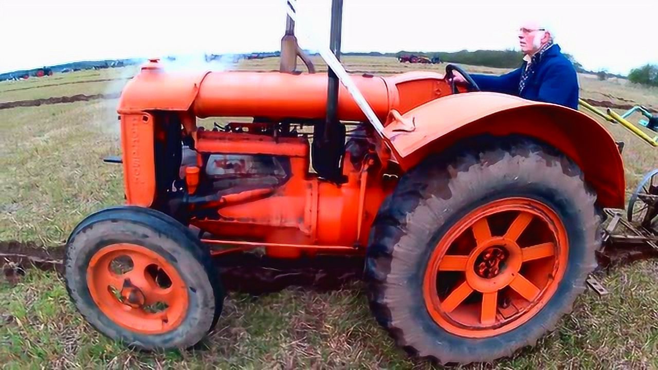 1938年的老式拖拉機,聽聽這聲音