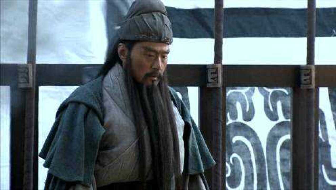 关羽奉命在华容道阻击曹操却铩羽而归,亏诸葛亮还一脸期待_腾讯视频