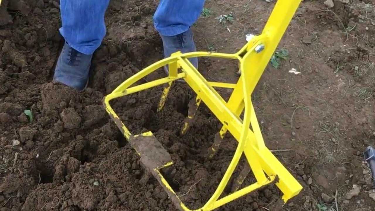 农村大叔发明的多功能农用工具简单实用