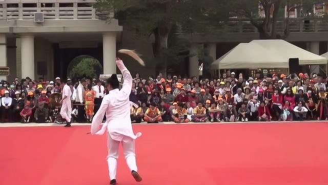 武当山武术表演:武当太极拳、逍遥扇、玄武拳、方便铲、拂尘、太极剑