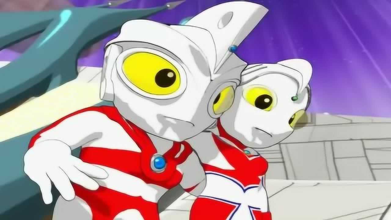 艾斯在火海中救出女同学泰罗和赛文都为他高兴