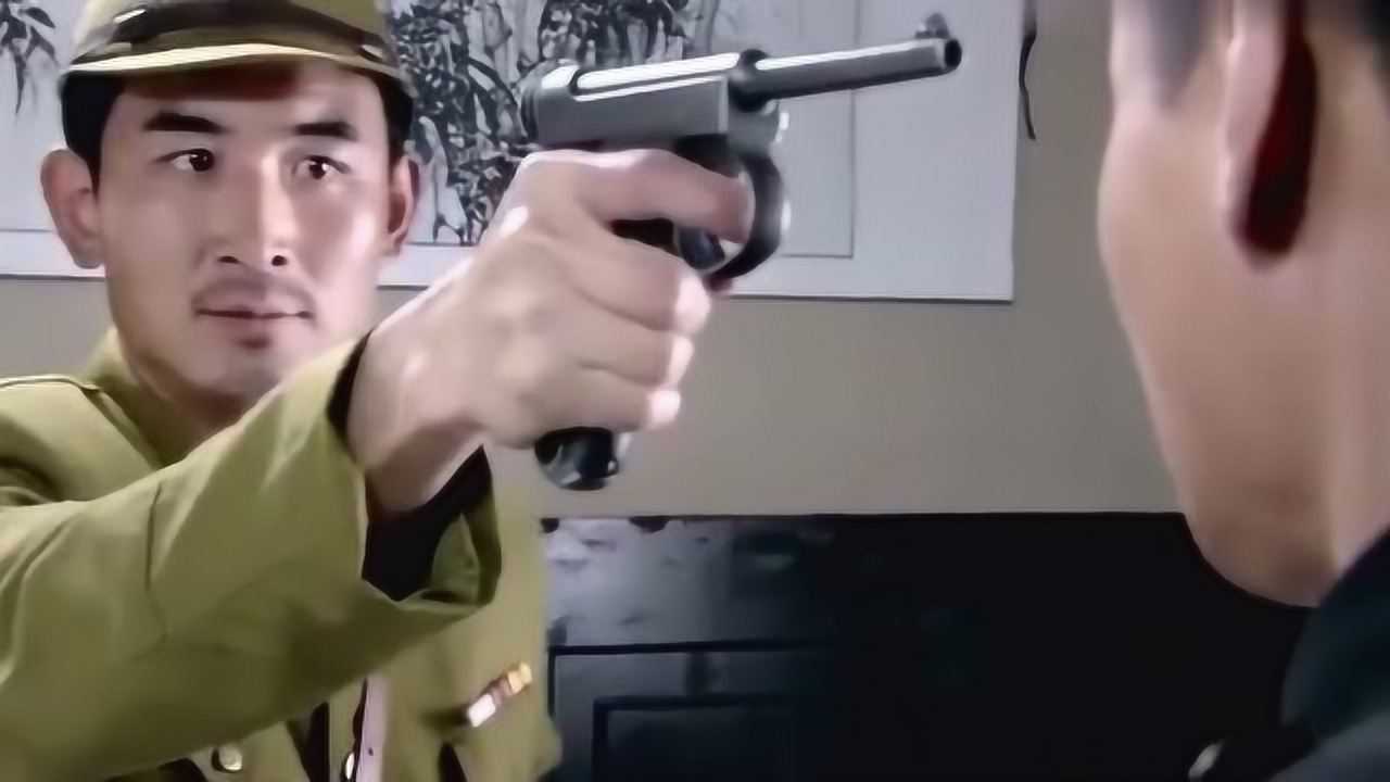 铁血刀锋日本人羞辱小伙小伙恼羞成怒一枪把鬼子给崩了