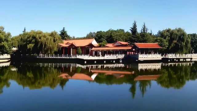 甘肃庆阳市东湖公园秋景 公园不大游客很少