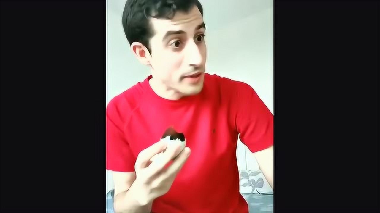 这是我见过的第一个外国人这么爱吃皮蛋的
