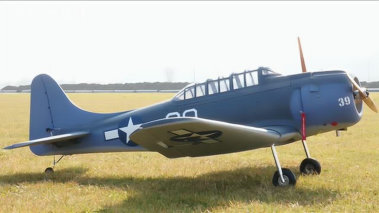 cymodel86寸二战大型航模像真机sbd俯冲轰炸机飞行