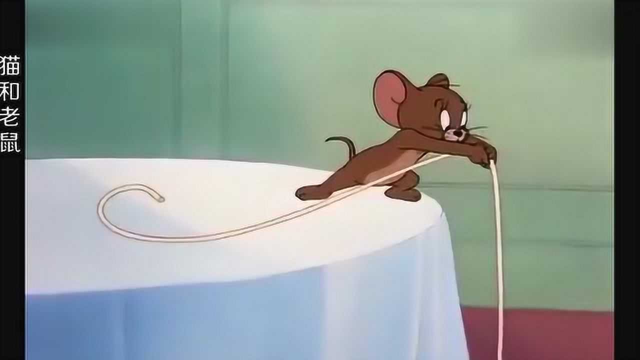 杰瑞带小老鼠吃东西小老鼠看到什么都咬一口连蜡烛都不放过