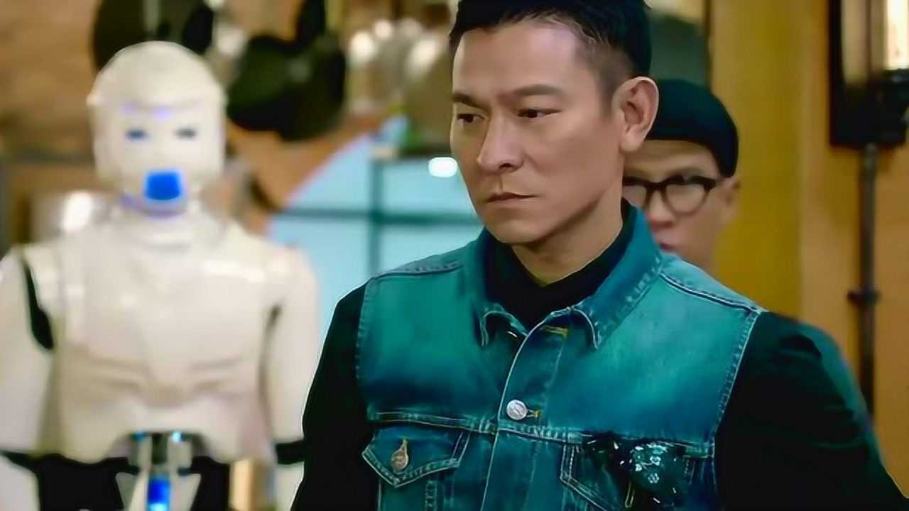 澳门风云3怎么这么搞笑呢刘德华和张学友打乒乓球