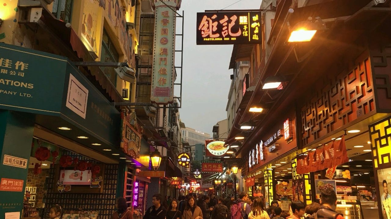 走进贵州美食街品特色美食