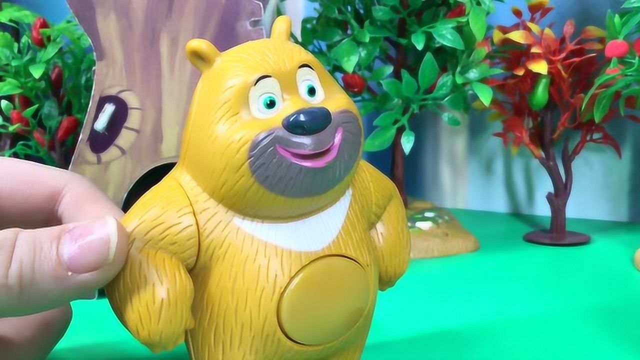 《玩具》奇趣蛋视频 熊出没之把游戏币存到熊掌钱庄_高清1080p在线