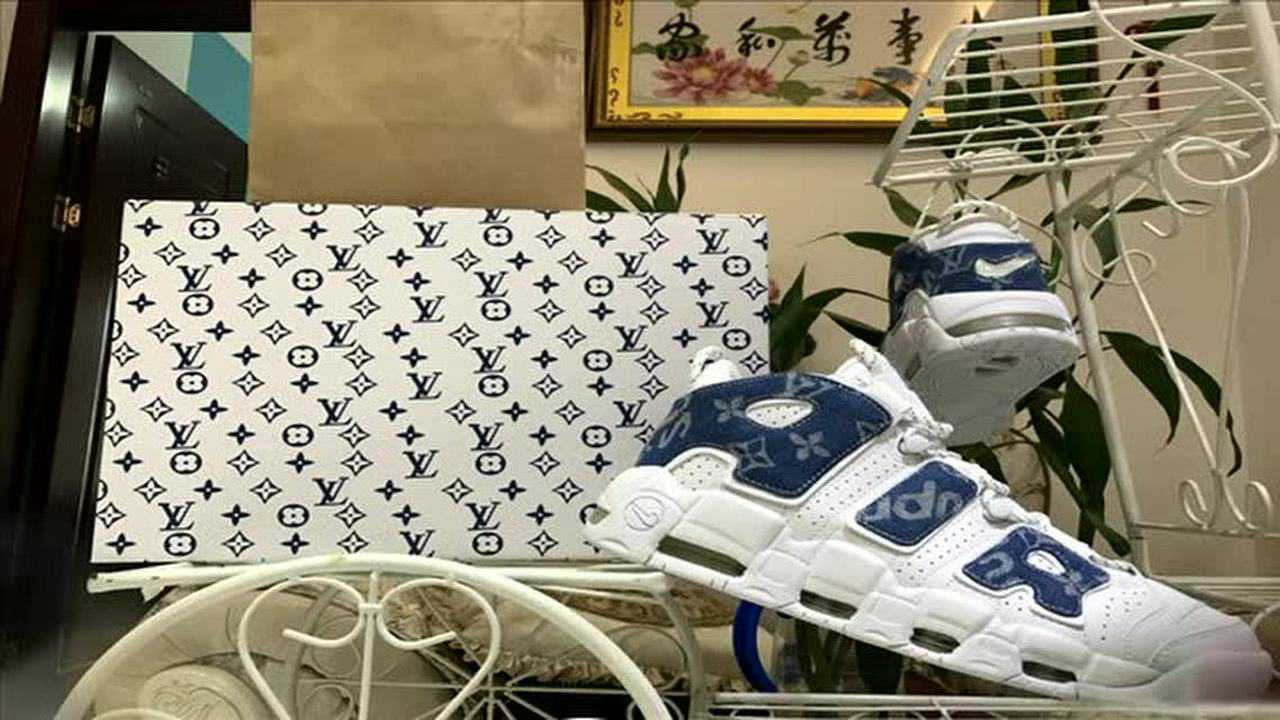 大air lv 牛仔蓝皮蓬 more uptempo x lv 开箱