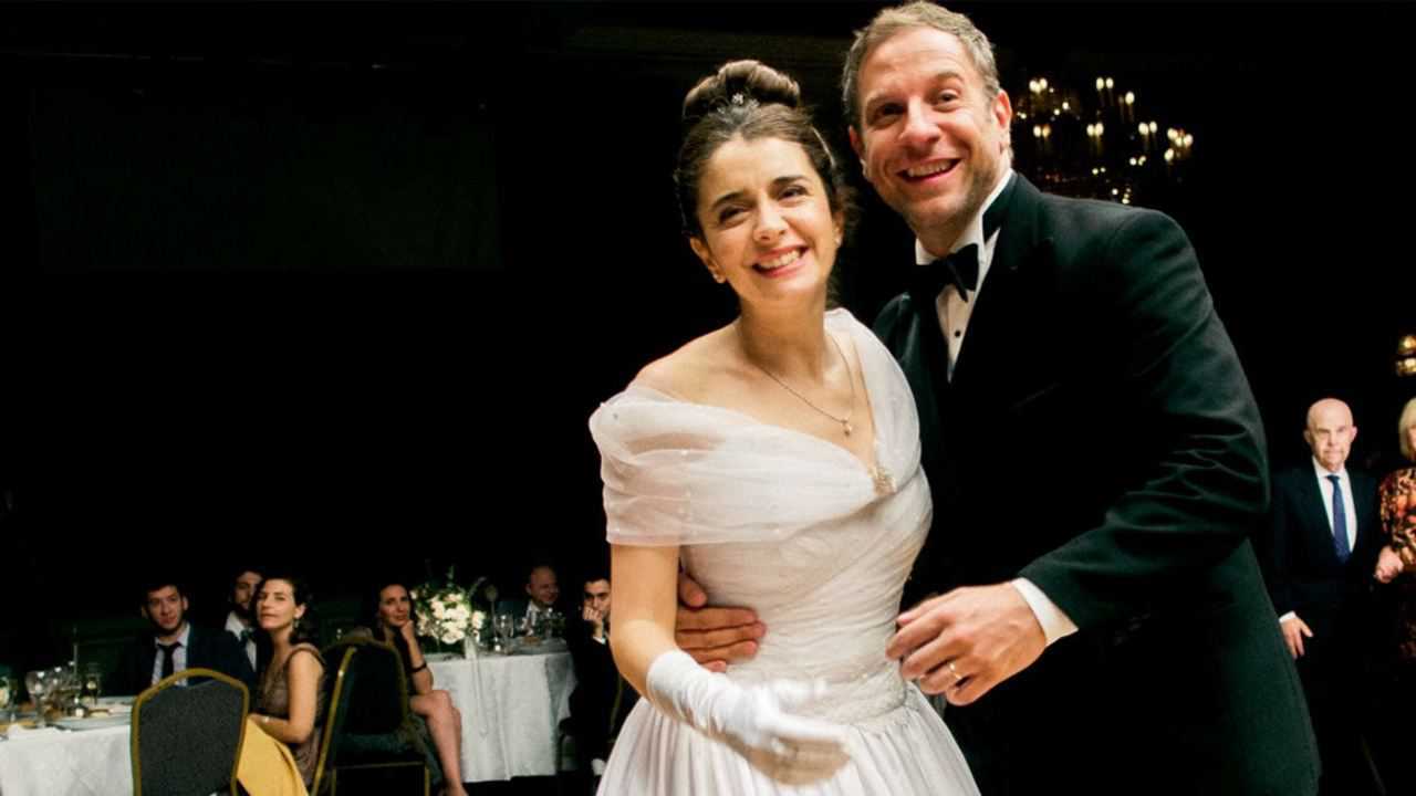 荒蛮故事之疯狂婚礼人再多无所谓