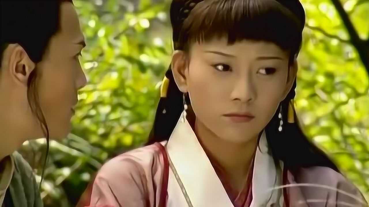 令狐冲将辟邪剑谱交给了林平之岳灵珊两人讨论这事怎么处理