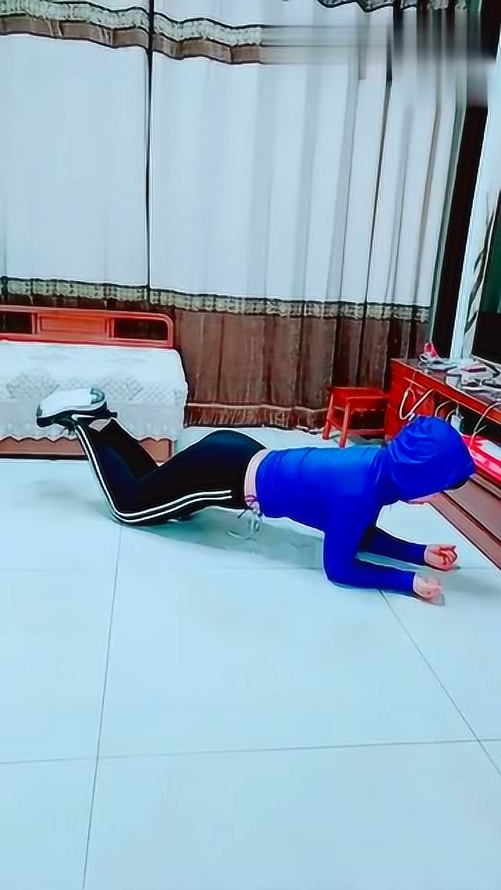 跪姿平板支撑你能坚持不