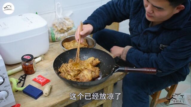 大宁用“人造肉”制作辣条,很简单一学就会,好吃无防腐剂添加剂