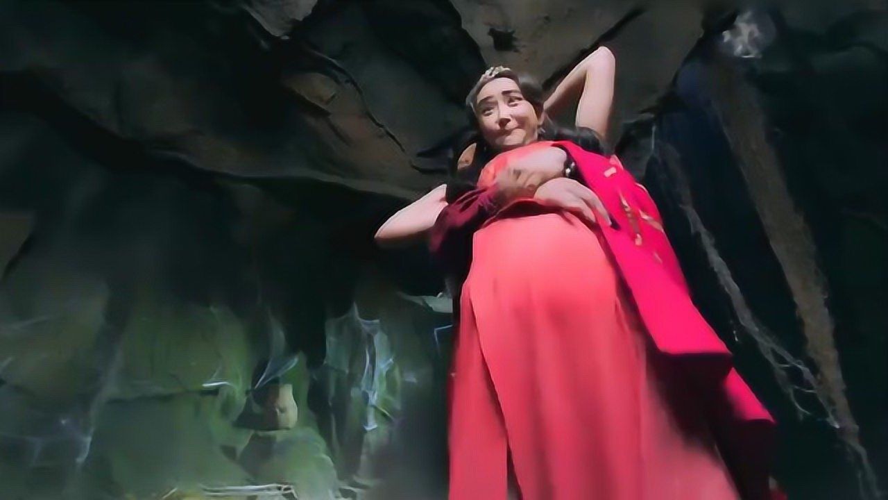 蜘蛛精生孩子的过程比人类都艰辛,看着都疼!_腾讯视频