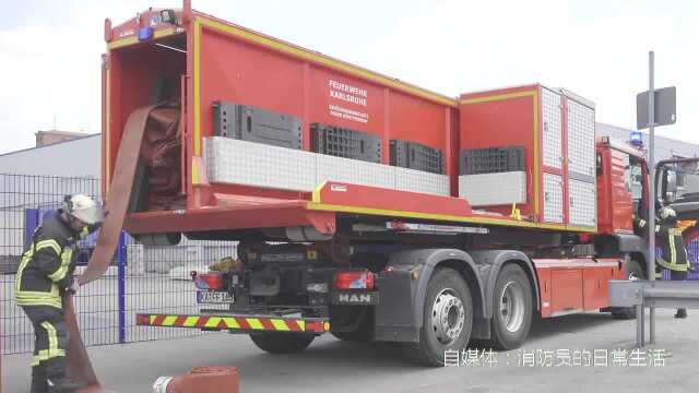 国外自卸式消防车泵浦消防车远程供水操作演练