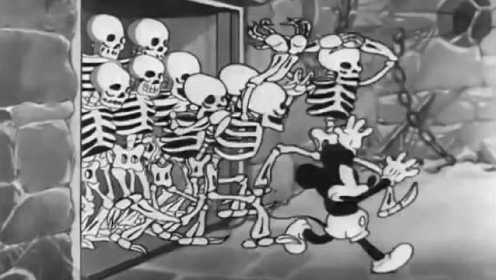 米老鼠1933年动画片《疯狂医生》你好新年 最强美术生的微博视频