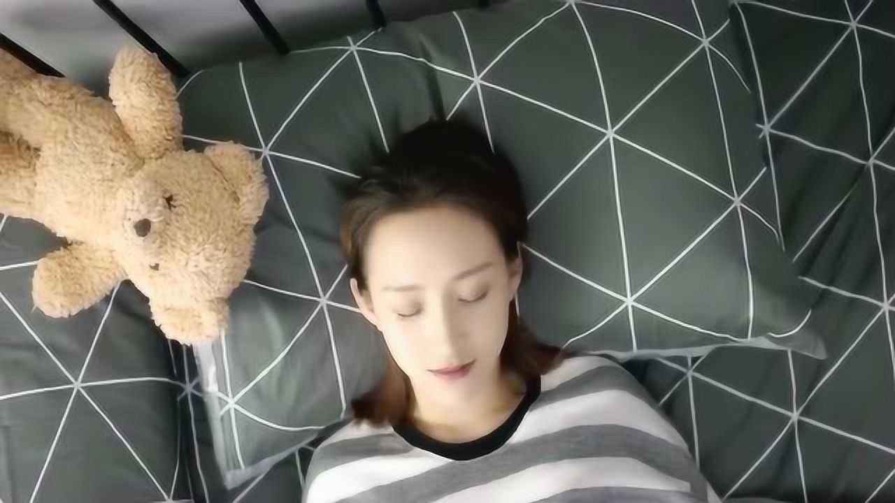 老外发明闹钟袜子，敢赖床就挠脚心，分分钟让你清醒