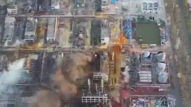 江苏盐城化工企业爆炸死亡人数升至47人 930名消防员驰援响