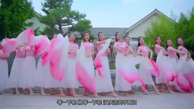 陈小云热情演唱《等一下呢》,画风太美了,不信你听听