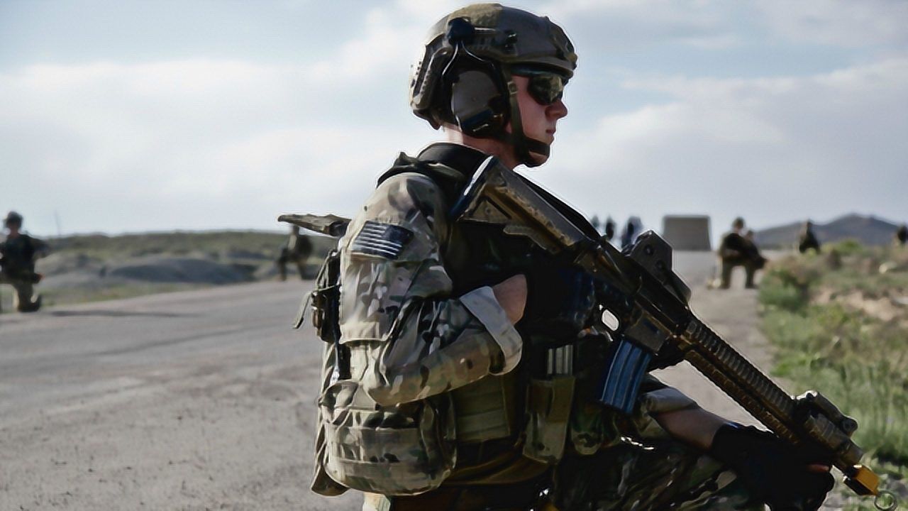 全球最厉害单兵武器:被禁用的美军巴斯魔甲m战斗砍刀