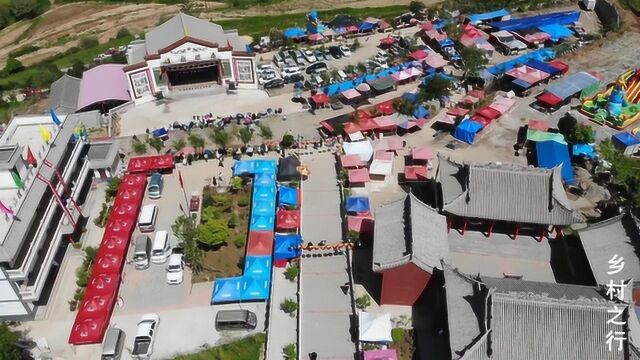 航拍:天水平南镇秀金山庙会,想不到风景这么美