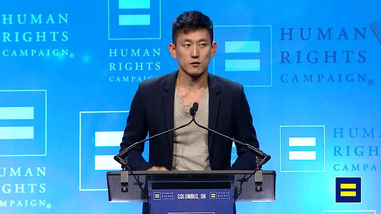 韓裔男演員jake choi 在hrc 的演講