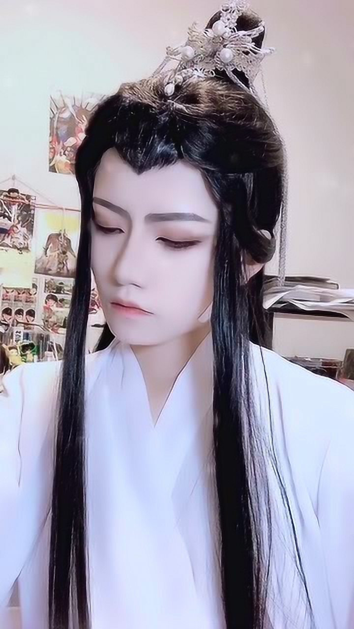 cosplay二哈和他的白猫师尊:端着,我是正经"攻"不能笑