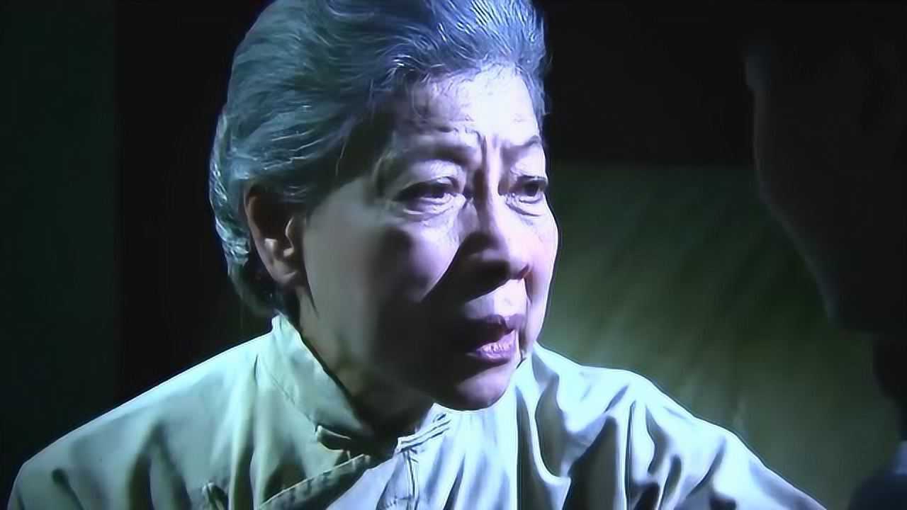 分分钟看完恐怖电影《辫子姑娘》