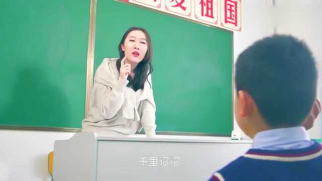 老师让同学举ABCC成语,小胖站起来一顿神操作,老师都无语了