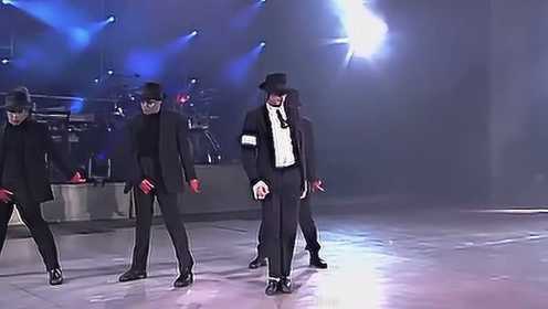 迈克尔·杰克逊演唱会的这首《dangerous》什么水平，真是太震撼了