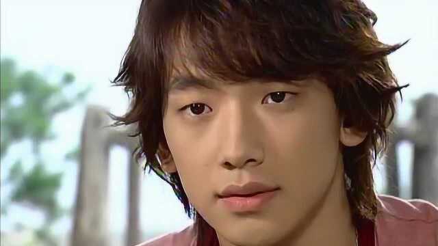 大明星李英宰,如今只能在家打扫卫生,满心欢喜的盼着老婆回家!