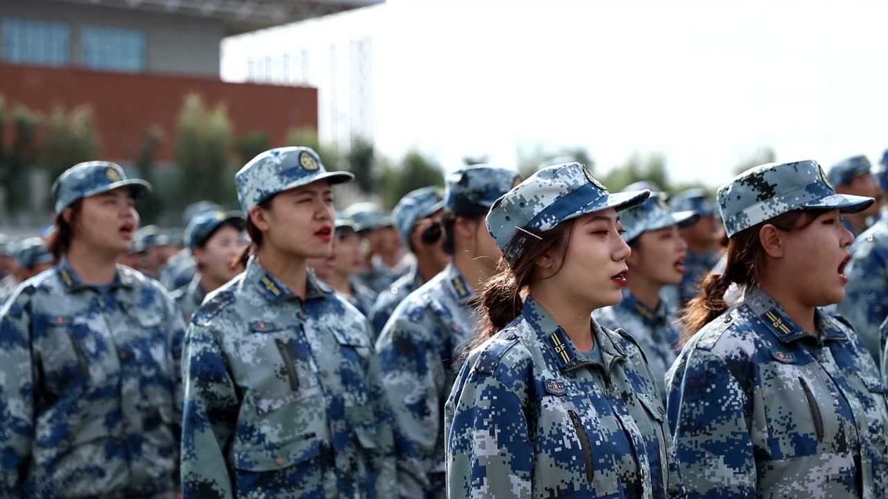 黑龙江东方学院军训结训