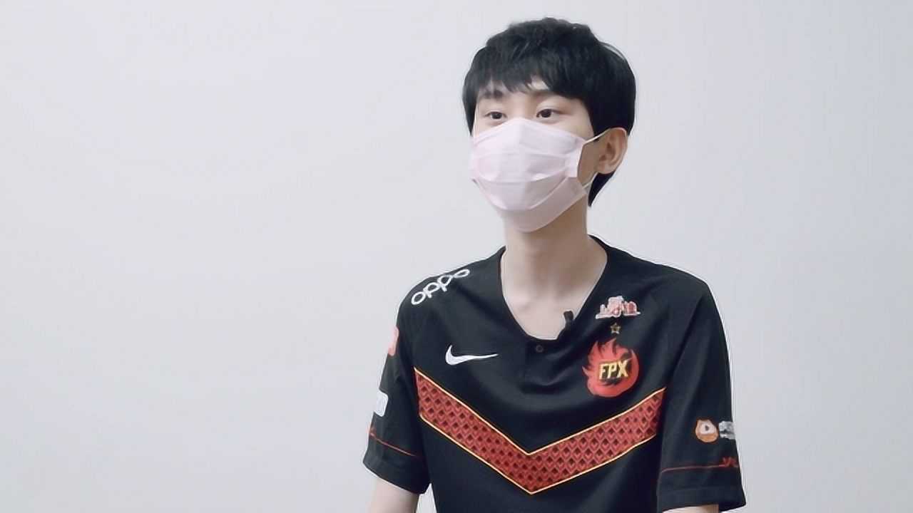 《全景电竞》专访doinb:今年目标再拿一次冠军 想念