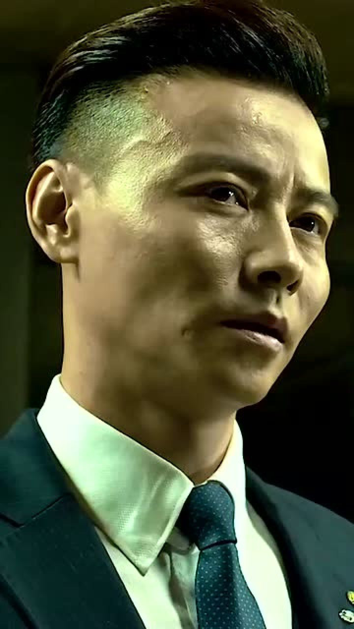 张晋西装搭配大背头真是行走的衣架帅气的男人