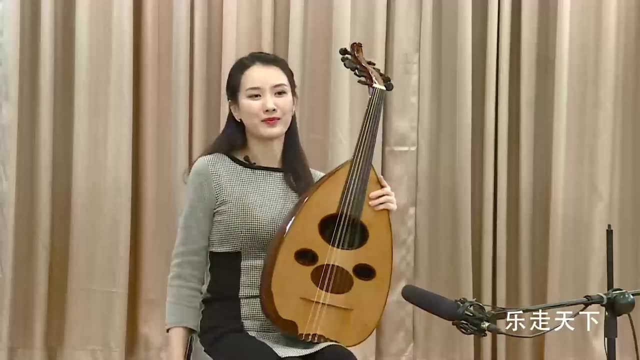 家长公益讲堂青年琵琶演奏家乔鹤老师