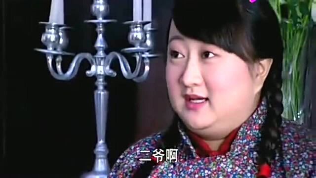 夫人去给盛少送饭,没想到这时二爷出来找夫人,丫鬟的表情亮了!