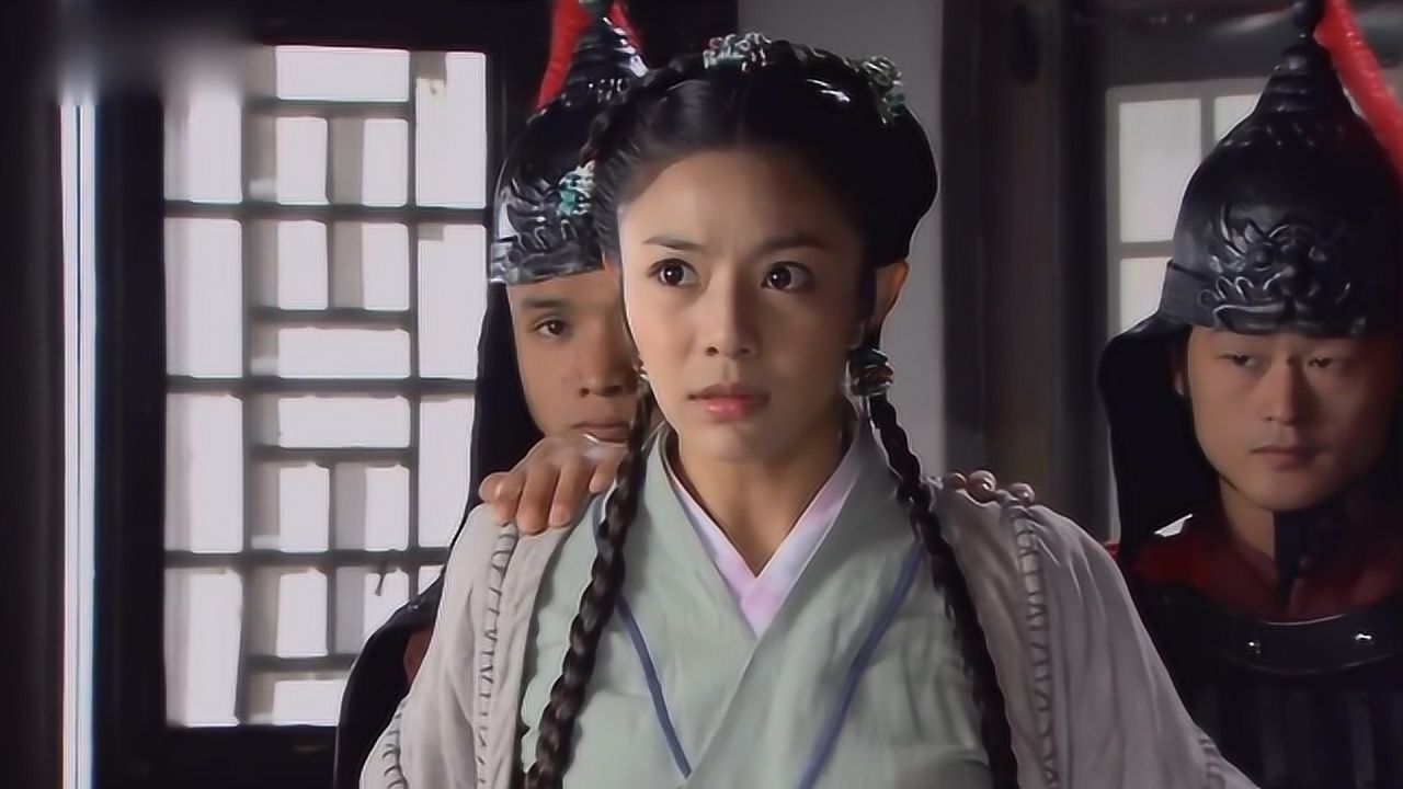 穆桂英挂帅7:彩云被抓,桂英夜闯皇宫,在公主睡衣上画蛤蟆?