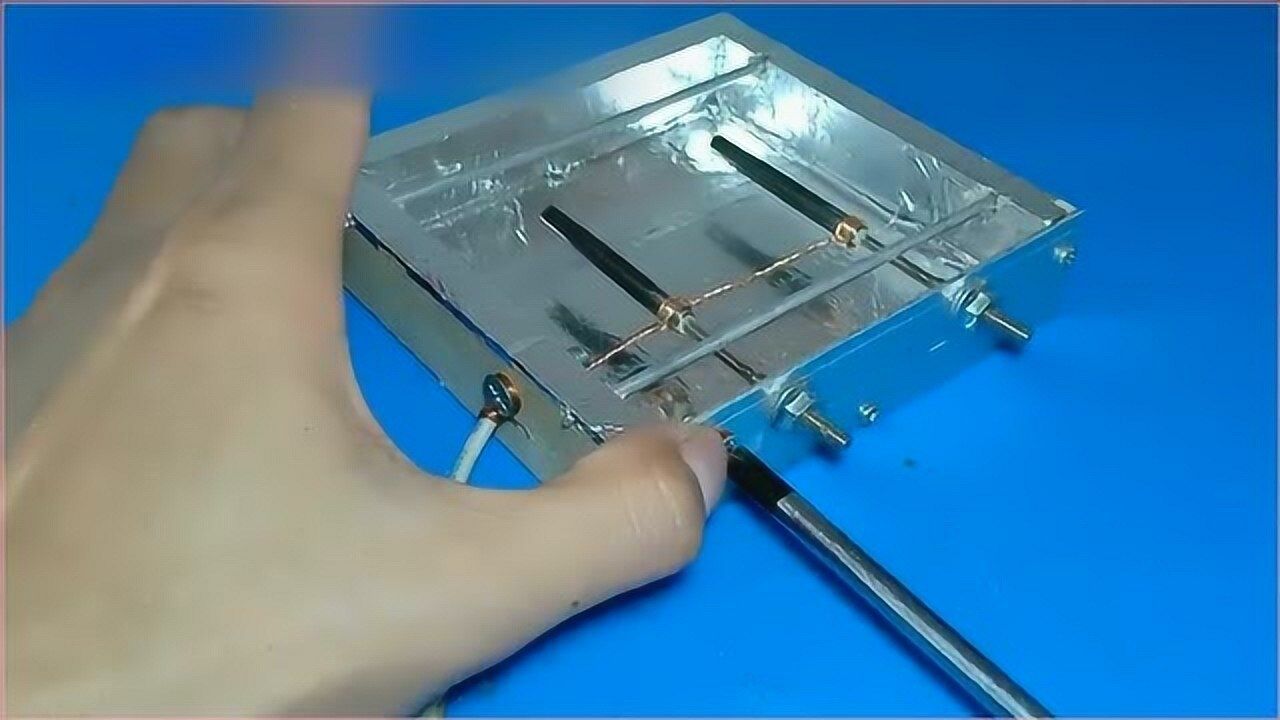 自制强大的12伏电热器,放上锅都能烧开水
