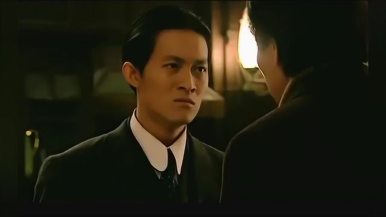 刀锋1937马仔杀了不该杀的人父亲让他连夜离开上海滩