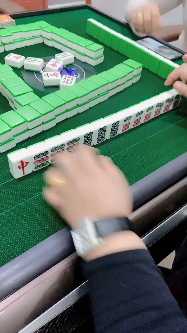 打麻将能打疯了,你看看