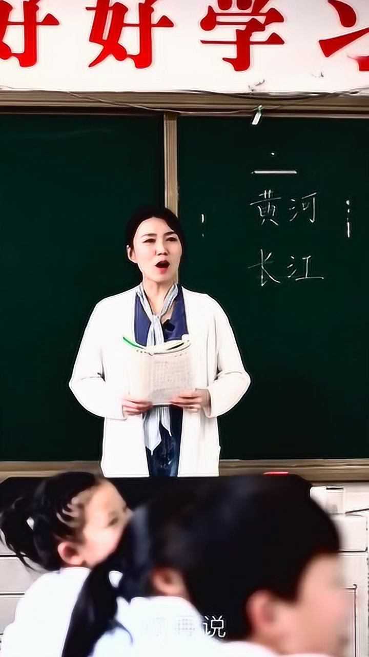 宋小睿在学校上课的时候是这样的,你这是要把老师气死的节奏吗?