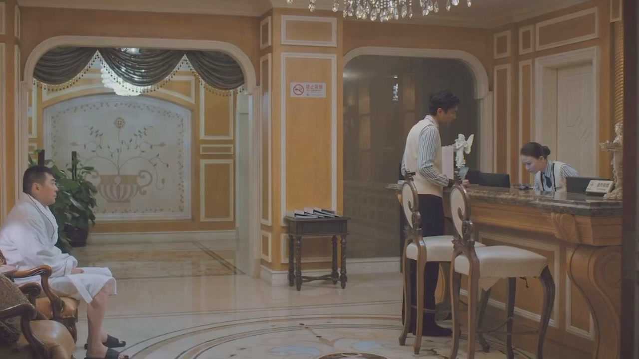 警察暗访洗浴中心，体验特殊服务，这是够特殊的_高清