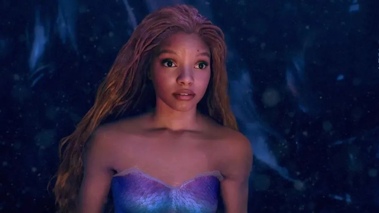 迪士尼黑人小美人鱼当妈23岁爱情事业双丰收此前被嫌太黑太丑