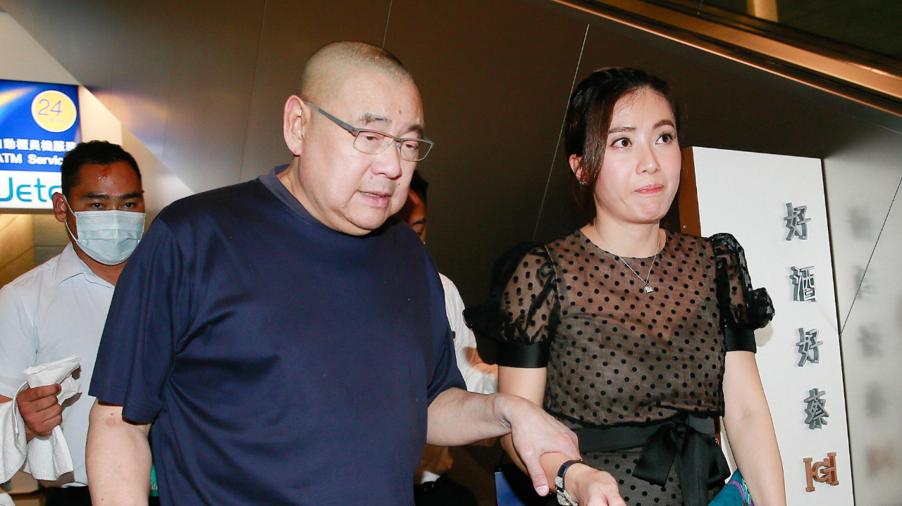 身家1150亿,害惨关之琳最爱李嘉欣,刘銮雄到底多有钱?