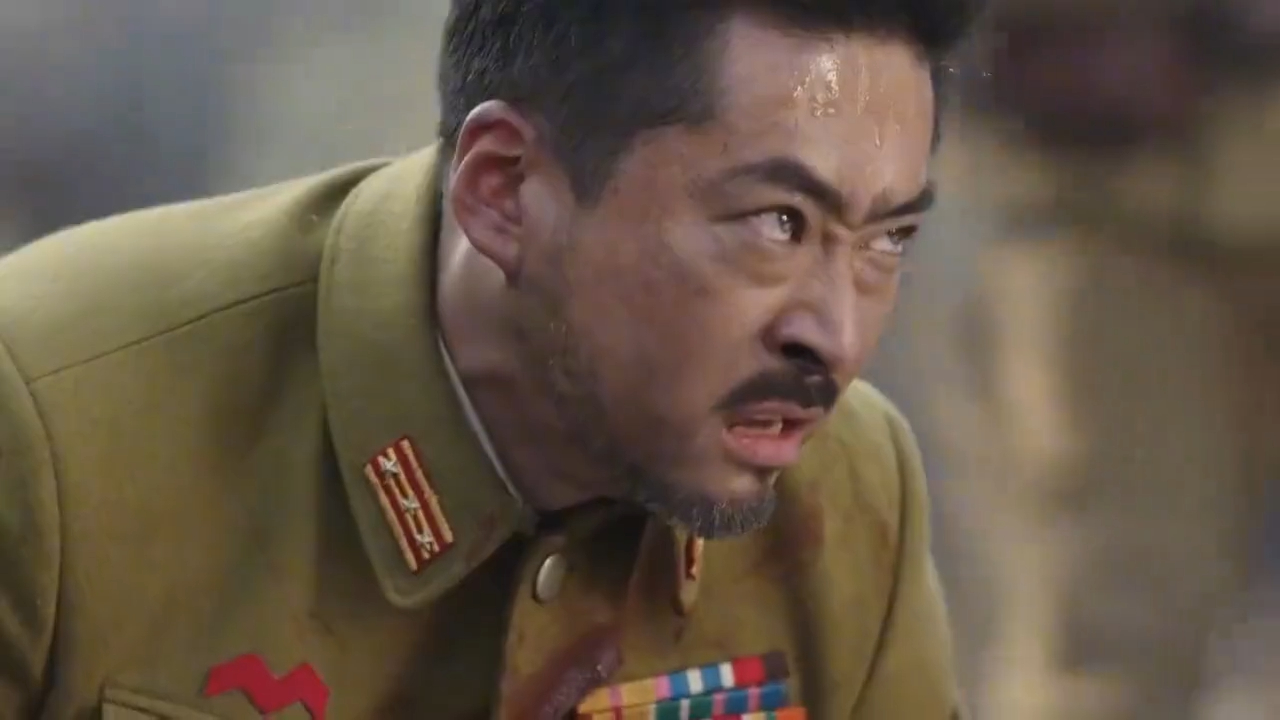 大佐单挑连长,连长刀法出神入化,用刮胡刀直接干废他