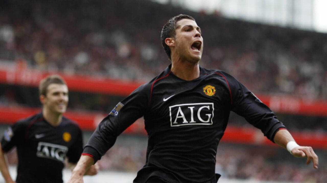 体坛名场面 2007年英超阿森纳2-2曼联,22岁c罗经典滑跪